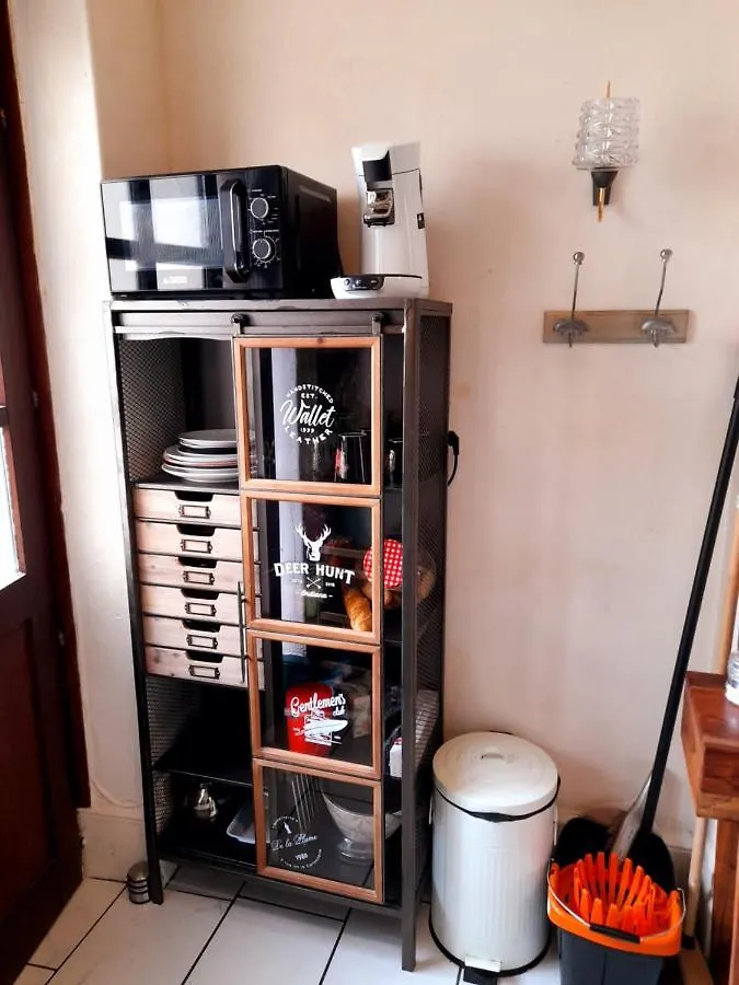 Chaleureux studio en rez de chaussée Moulins  Appartement Moulins (Allier)